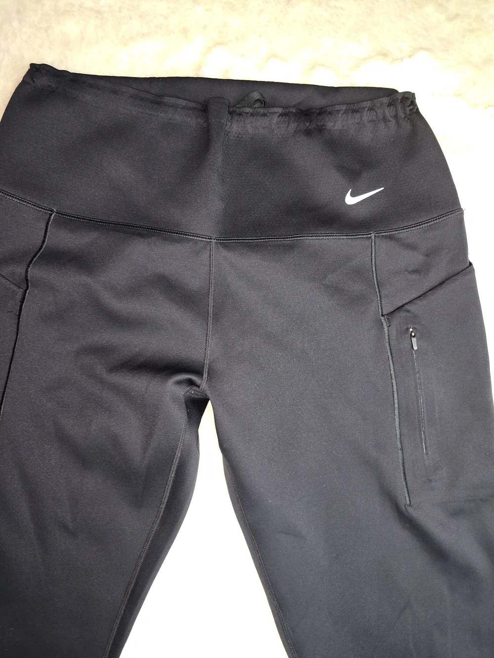 Nike Go Women's Firm-Support High-Waisted 7/8 Leggings with Pockets